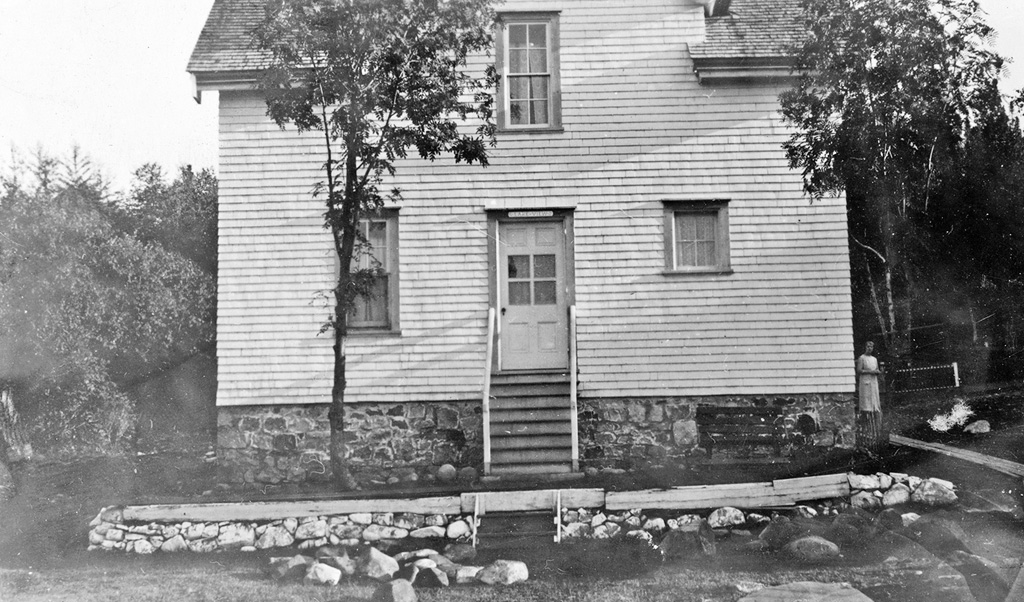 Otter Island keepers dwelling.